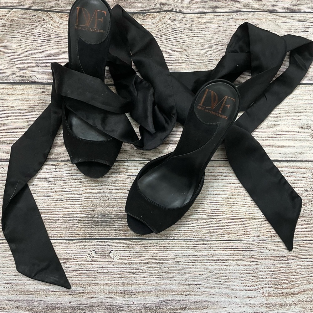 Diana Von Furstenberg Eva Satin Ankle Wrap Heels - Picture 3 of 9